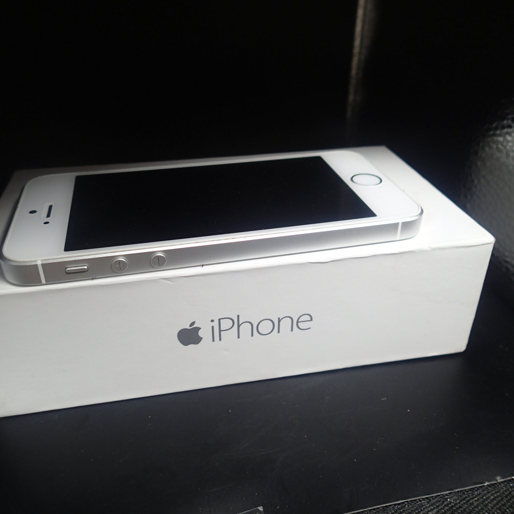 IPHONE  A1723