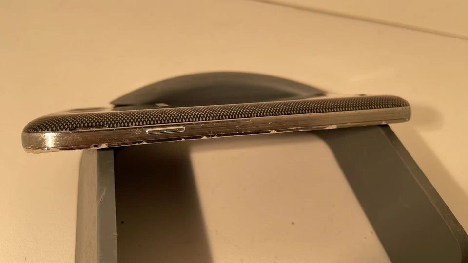 Samsung Galaxy S4 Mini + Ladegerät+Kopfhörer